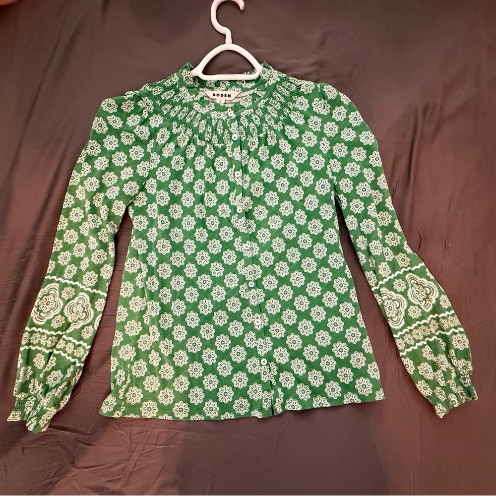 Boden Green Fay Smocked Jersey Shirt  green - Picture 6 of 13